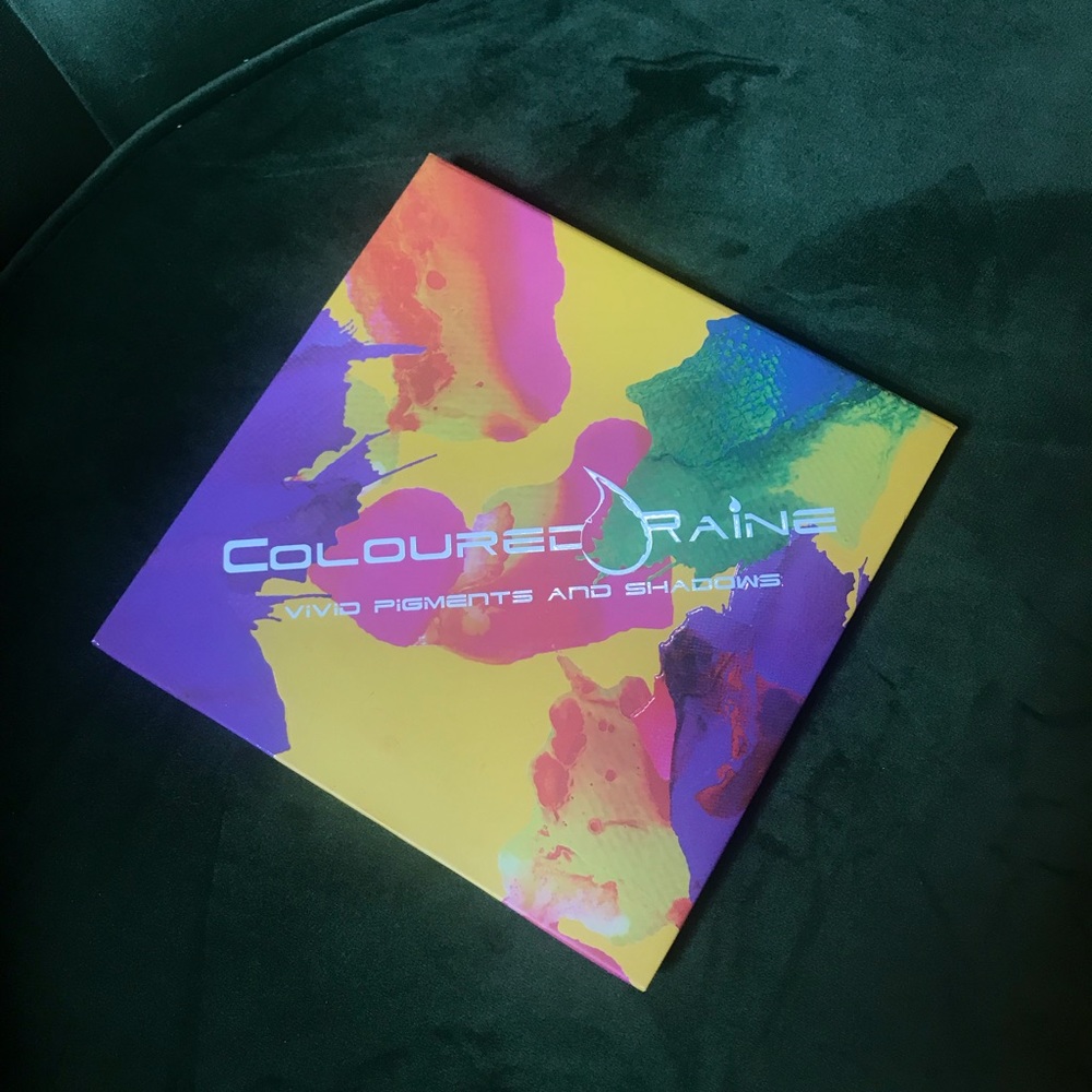 Coloured Raine Vivid pigments